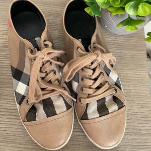 Burberry sneakers